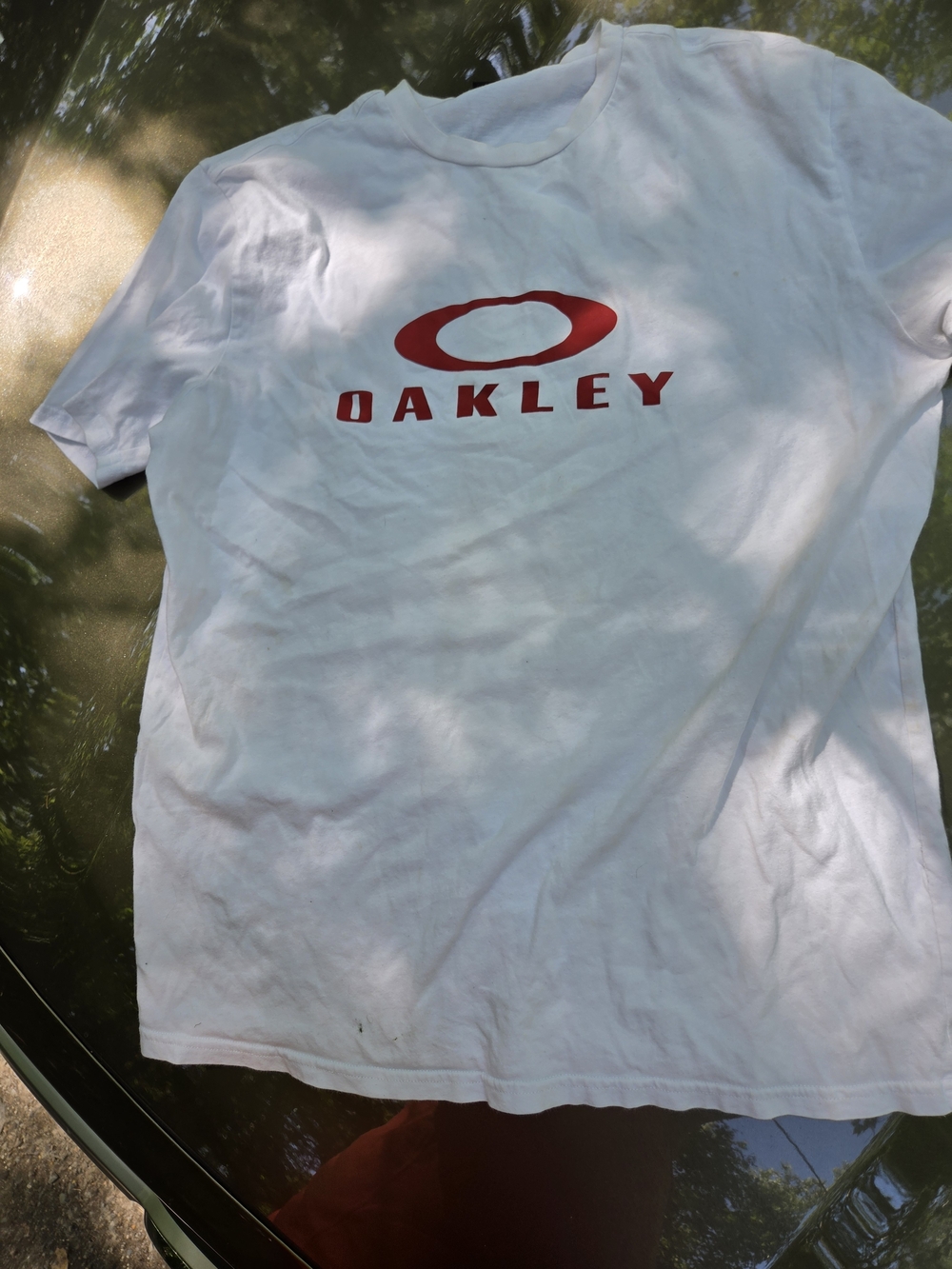 Oakley Men’s White Logo T‑Shirt with Red Print